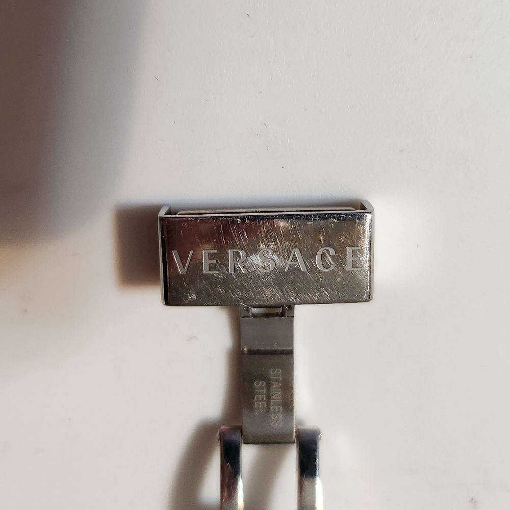 Great Versace Watch - Picture 11 of 12
